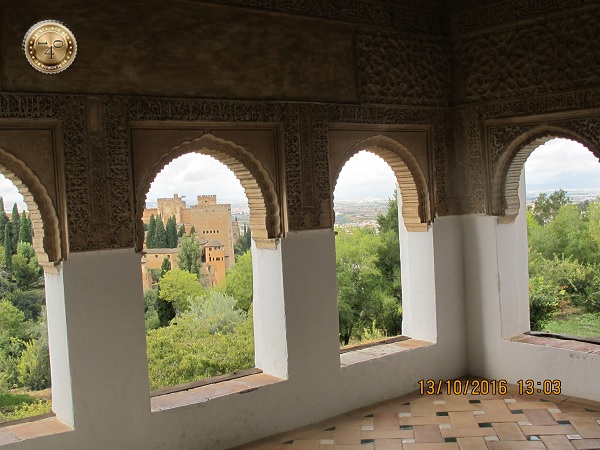 арочные окна Альгамбры