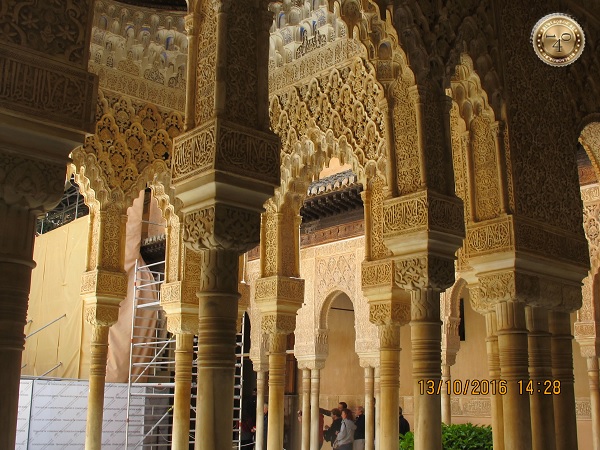 колонны-пальмы в Альгамбре, Гранада
