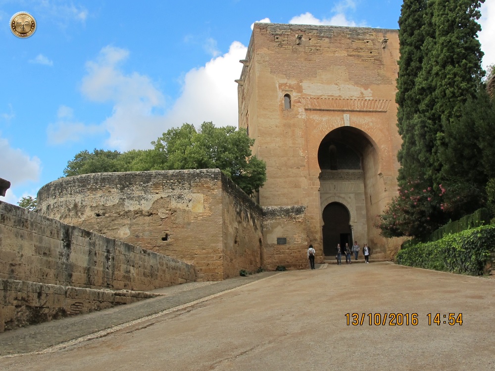 Ворота Справедливости в Альгамбре, Гранада