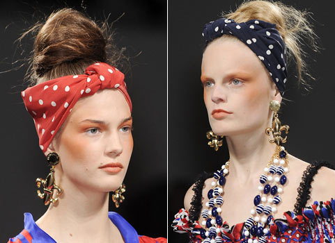 Платки на голову - модный тренд весна-лето 2011