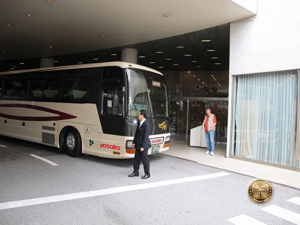 Автобус из Токио в Хаконе