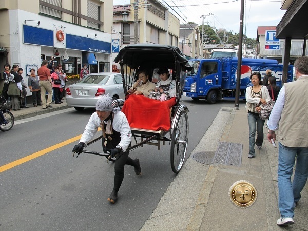 Женская рикша в Камакура