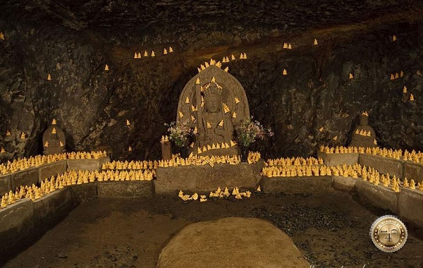 Внутри пещеры Бетен-куцу