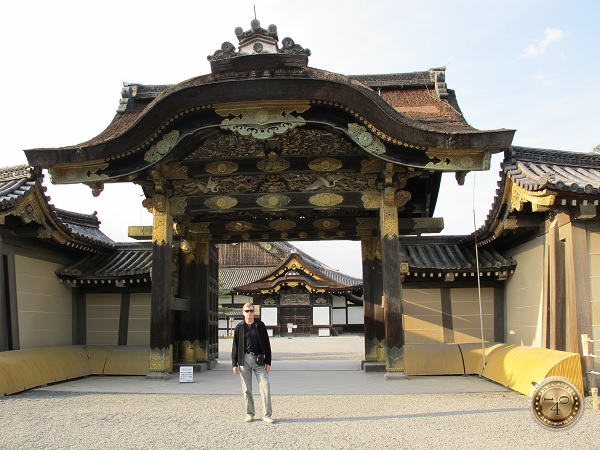 Вход в замок Нидзё-дзё