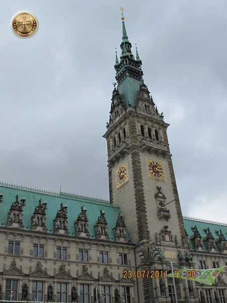 Здание ратуши в Гамбурге