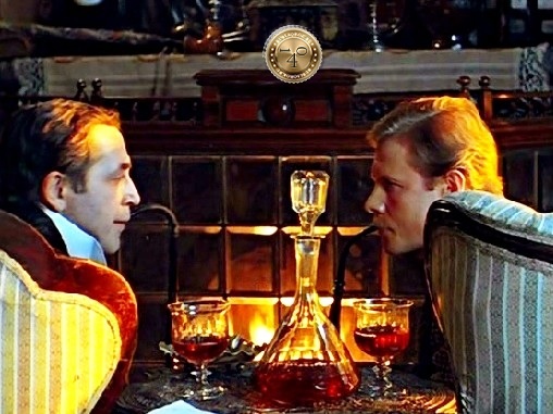 Шерлок и Ватсон у камина