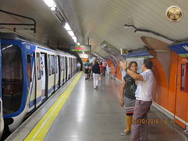 вагон мадридского метро