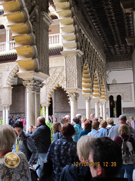 арки внутреннего арабского дворика
