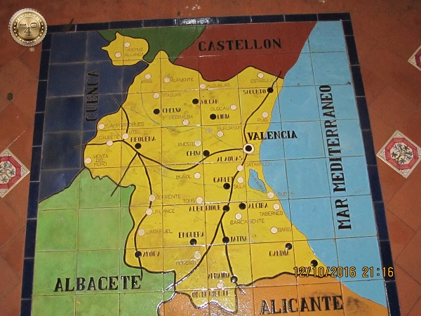 карта Валенсии на площади Испании